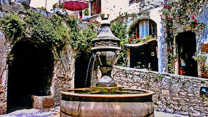 St. Paul, Place de la Fontain