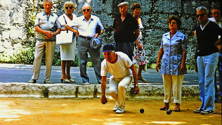 St. Paul, beim Boule-Spiel