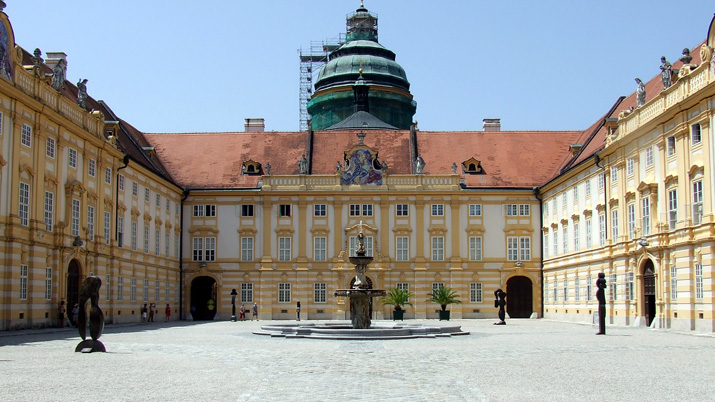 Melk, Klosterinnenhof